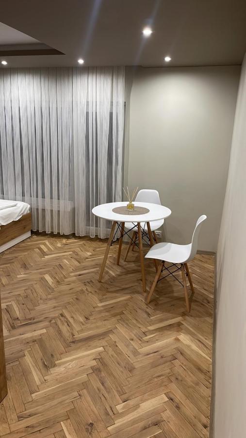 Ivet Guest Rooms Varna Eksteriør billede